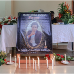 Bildet til Martinez Zogo etter dødsfallet sitt. Foto: Amplitude FM