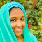 Marzouka Oummou Hani, den unge forfatteren som risikerer fengselet i Kamerun. Foto: Facebook
