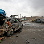 Bilen journalisten var innenfor exploderte etter bombeangrep. Foto: AFP