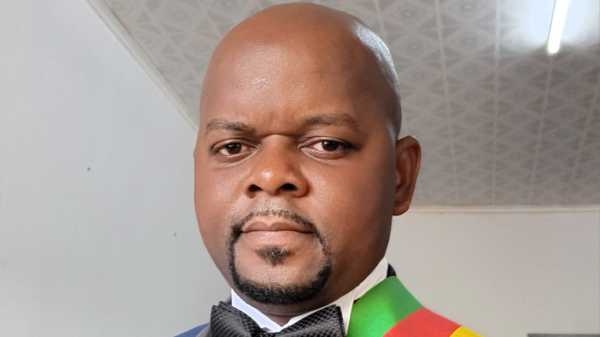 Ordfører i Eseka Kommune, Moïse Sylvain Tchok. Foto: Facebook